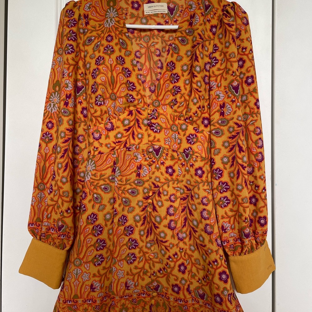 🔲 Urban Outfitters paisley long sleeve dress